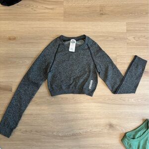 Gymshark Charcoal Gray Cropped Long-Sleeve Top